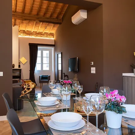 Kairos By Art Aparthotel 4*